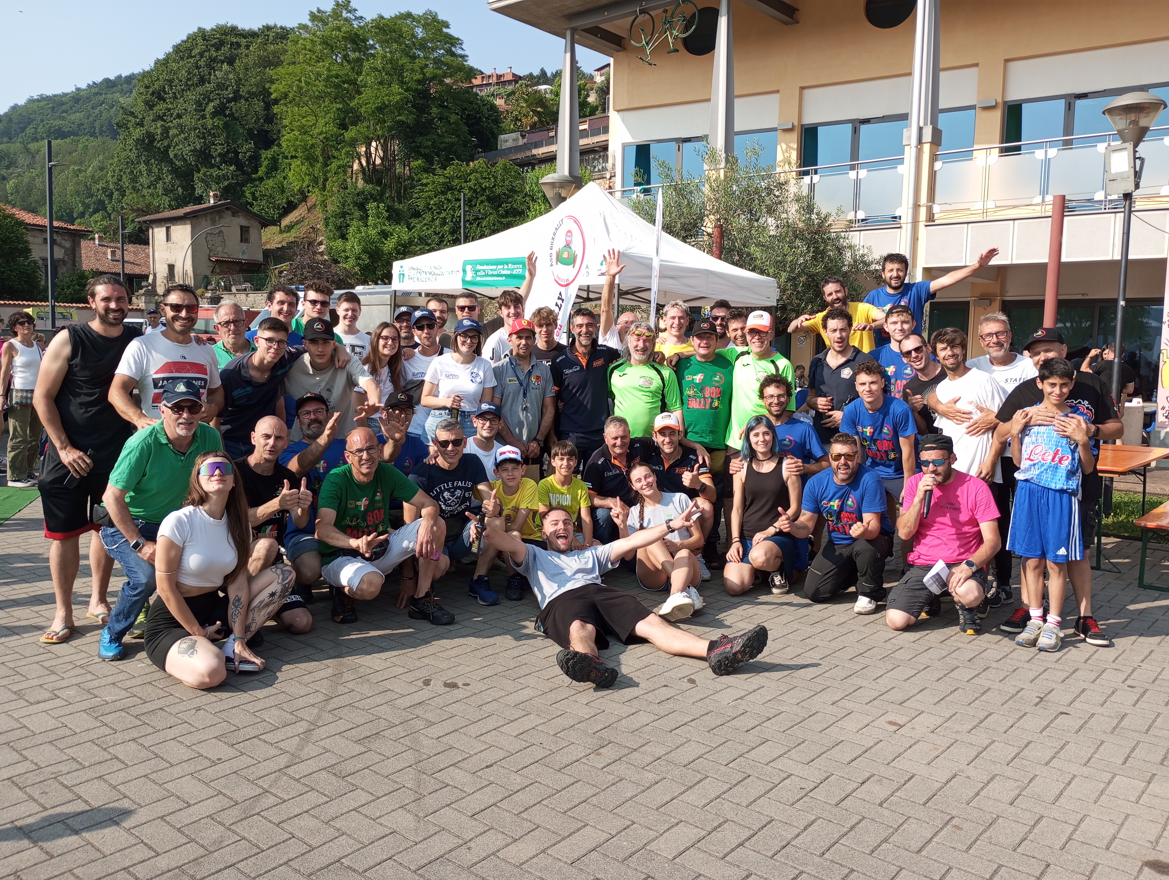 foto di gruppo degli organizzatori